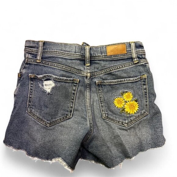 Hollister Pants - Hollister Women's Embroidered Sunflower Floral Denim Shorts Size 24” Waist